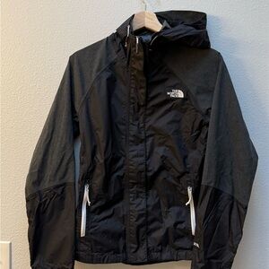 The North Face Venture 2 Jacket – Lightweight Hooded Waterproof Shell (Small)